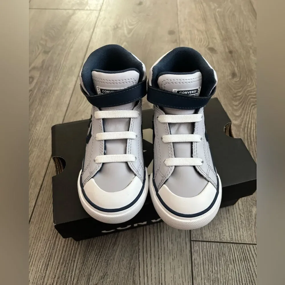 Converse High-Tops in Light Gray and Dark Blue